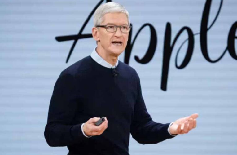 Apple के चीफ एक्जीक्यूटिव ऑफिसर टिक कुक की सैलरी में हुआ 18% का इजाफा
