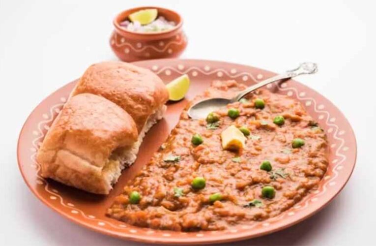 झटपट घर पर बनाएं पाव भाजी