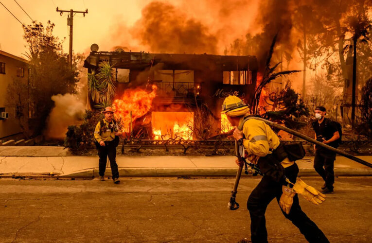 लॉस एंजिल्स में आग से मरने वालों की संख्या बढ़कर 24 हुई, कई लापता