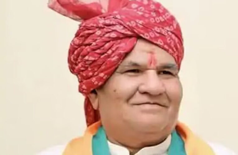 राजस्व मंत्री ने नायब तहसीलदार को सार्वजनिक रूप से फटकार लगाने के बाद प्रदेशभर के तहसीलदार और नायब तहसीलदारों में नाराजगी का माहौल