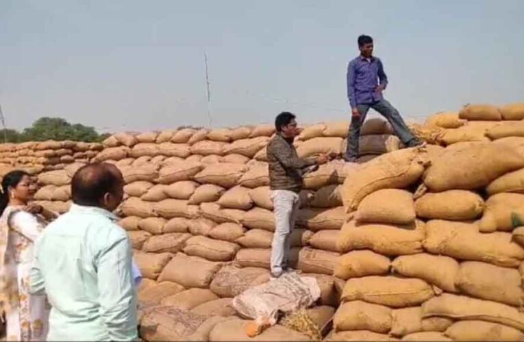 छत्तीसगढ़-धान खरीदी का आंकड़ा 145 लाख मीट्रिक टन के पार, 29 हजार 599 करोड़ रूपए का किया भुगतान