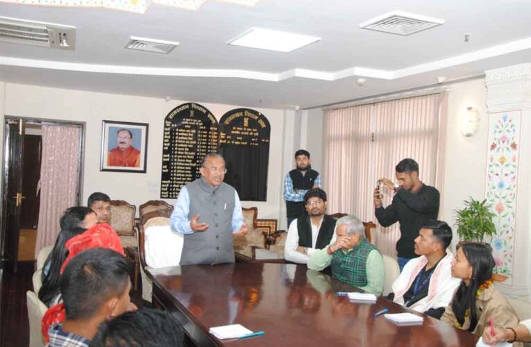 राजस्थान-पूर्वोत्तर राज्यों के विद्यार्थियों ने किया विधानसभा का भ्रमण, ‘कश्मीर हो या गुवाहाटी, अपना देश-अपनी माटी: देवनानी’