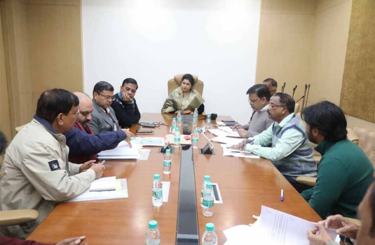 द एड्रेस कॉलोनी प्रवेश मार्ग का विधि सम्मत हल निकाले : मंत्री श्रीमती गौर