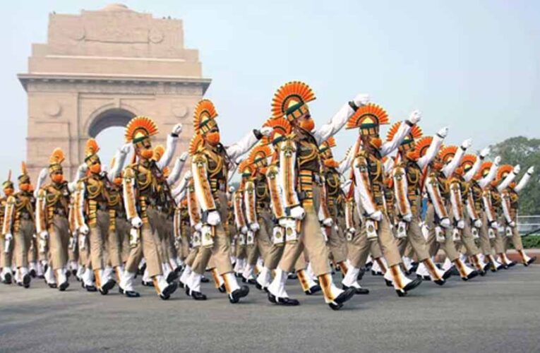 गणतंत्र दिवस समारोह के हिस्से के रूप में रक्षा मंत्रालय और शिक्षा मंत्रालय ने ‘वीर गाथा’ की संयुक्त पहल की, 1.76 करोड़ छात्र बने हिस्सा