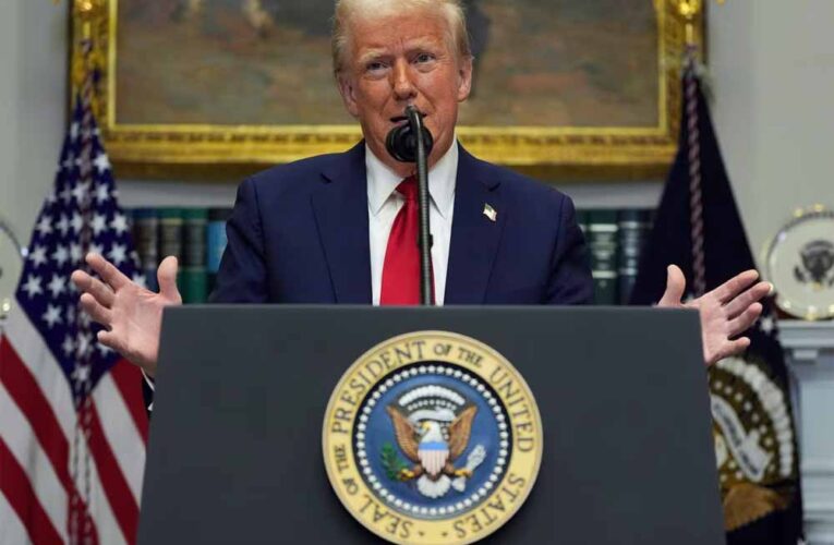 जन्म के आधार पर नागरिकता को लेकर बड़ा ऐलान कर चुके राष्ट्रपति को मुल्क की जनता का नहीं मिल रहा साथ