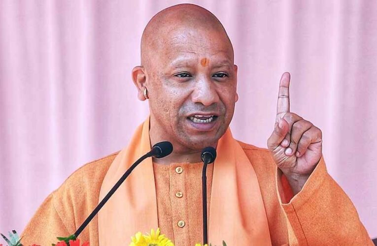 सीएम योगी ने गिनाई यूपी की उपलब्धियां, बोले – ‘तंत्र वही है, बस सरकार का चेहरा बदला है’