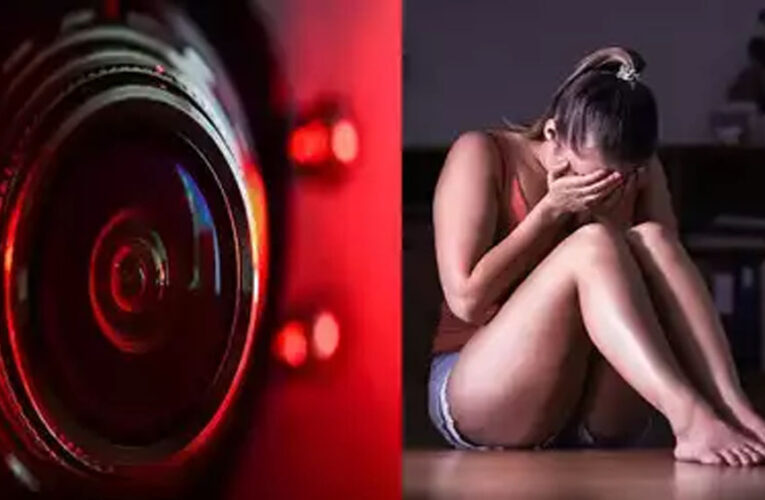 बीबी के कमरे में लगाया SPY CAMERA, रिकॉर्ड करता था Unnatural Sex