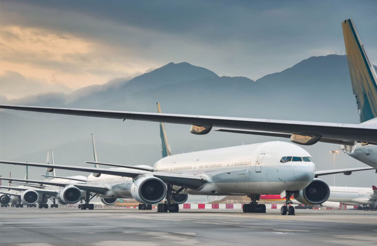 Mahakumbh मेले के कारण देश के शीर्ष 20 हवाई अड्डों में प्रयागराज शामिल, अंतरराष्ट्रीय उड़ानों का भी संचालन