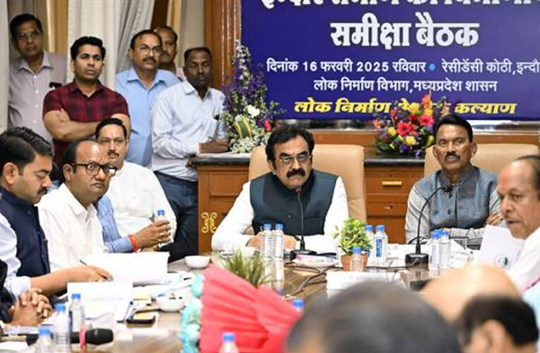 सड़कों के निर्माण को समय-सीमा में पूरा करें : लोक निर्माण मंत्री सिंह