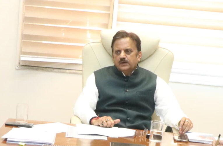 सिकल सेल एनीमिया के उपचार के लिये प्रमाणित और उच्च गुणवत्ता वाली दवाओं का ही किया जाये उपयोग : उप मुख्यमंत्री शुक्ल