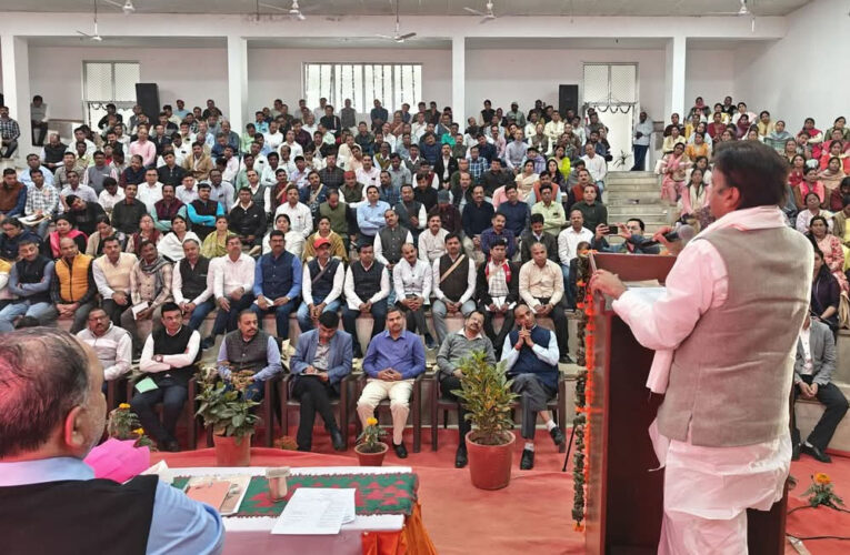 प्रदेश सरकार जन सुविधाओं को हर कोने हर व्यक्ति तक पहुंचाने के लिये संकल्पित – उप मुख्यमंत्री शुक्ल