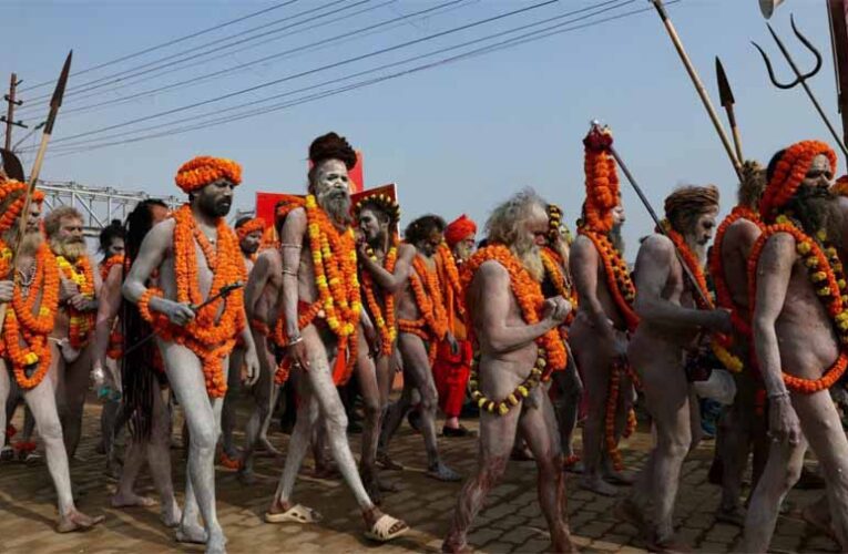 होली से पहले नागा साधु की काशी में पंचकोशी परिक्रमा,  जाने क्या  है महत्व?