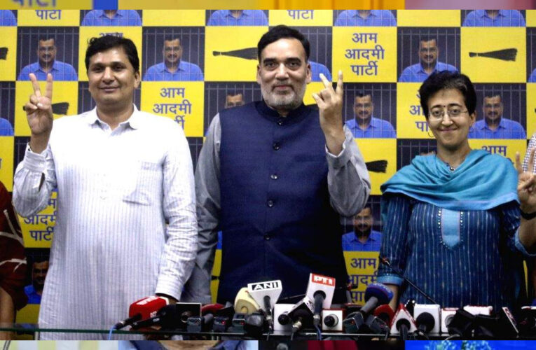 AAP की PAC बैठक में बड़े फैसले, मनीष सिसोदिया देखेंगे पंजाब, गोपाल राय की जगह सौरभ भारद्वाज को दिल्ली का जिम्मा