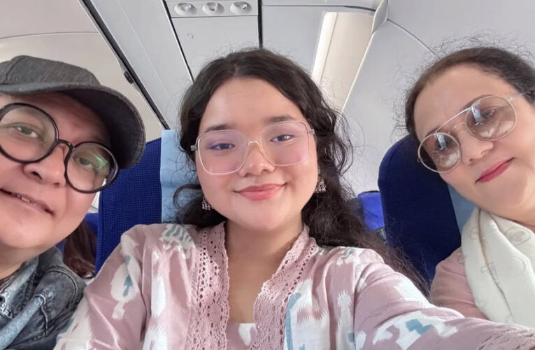 मां मंदाकिनी से ज्यादा खूबसूरती उनकी बेटी राबजे, बॉलीवुड में जल्द कर सकती है डेब्यू?