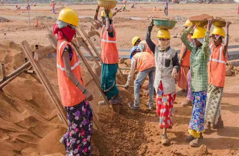 इंदौर में दैनिक वेतन भोगी श्रमिकों के लिए न्यूनतम वेतन में वृद्धि की गई, आदेश जारी