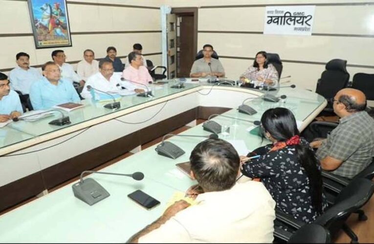ग्रीष्म ऋतु में सुचारू पेयजल आपूर्ति के लिए पुख्ता रणनीति बनाएं: कलेक्टर श्रीमती चौहान