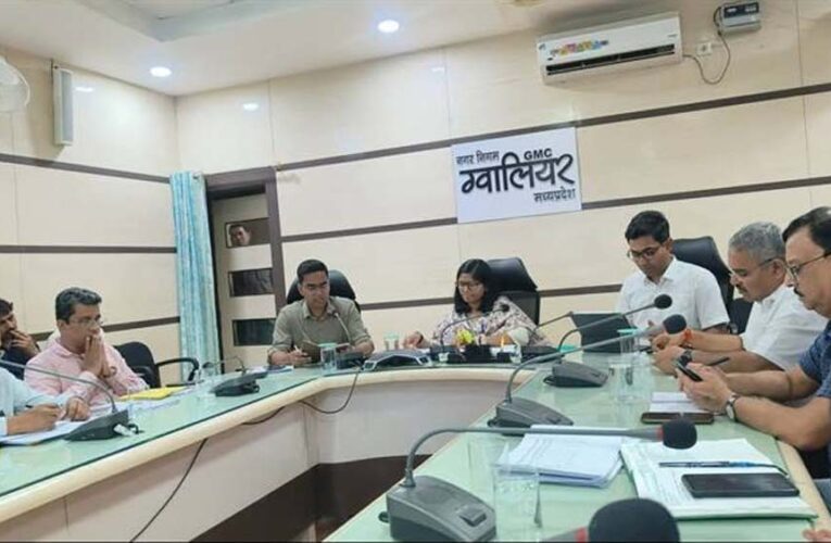 शहर की बावड़ियों के जीर्णोद्धार का काम प्रमुखता से कराएं, जल गंगा संवर्धन अभियान की तैयारी बैठक में दिए निर्देश