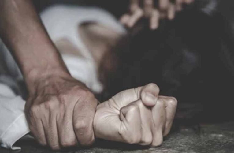 दो साल तक बनाये शारीरिक संबंध फिर शादी से किया इनकार, पुलिस ने आरोपी को गिरफ्तार किया