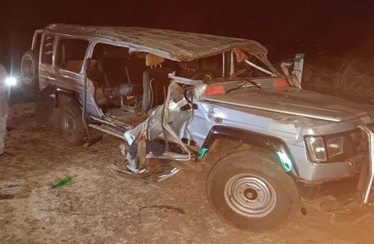 झाबुआ में सवारी वाहन पलटा, 4 की मौत,7 घायल, 2 की हालत गंभीर, दाहोद रेफर