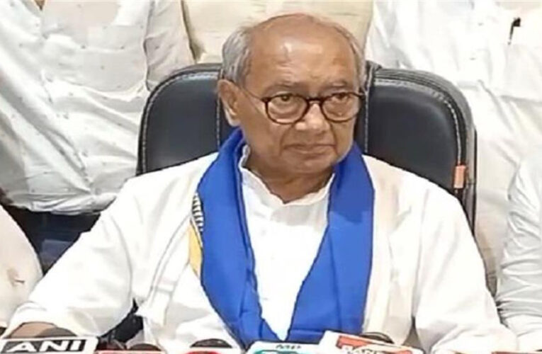 दिग्विजय सिंह ने वक्फ बिल के विरोध में पश्चिम बंगाल में हो रही हिंसा के लिए आरएसएस को जिम्मेदार ठहराया