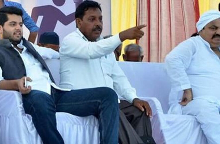 अतीक की हत्या के 2 साल बाद पूरा साम्राज्य खत्म, बेटे जेल में, पत्नी फरार, पुस्तैनी घर जमींदोज
