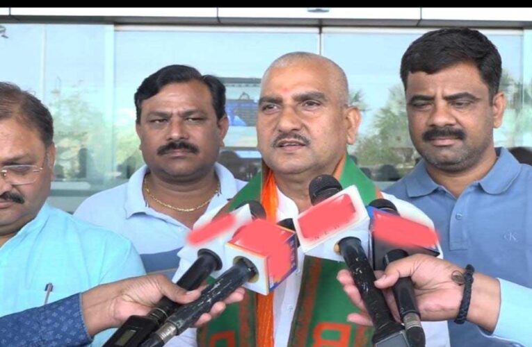 नक्सलवाद के खात्मे को लेकर केंद्रीय राज्य मंत्री तोखन साहू ने बड़ा बयान दिया कहा- नहीं रुकेगा ऑपरेशन, खात्मे की ओर नक्सलवाद …