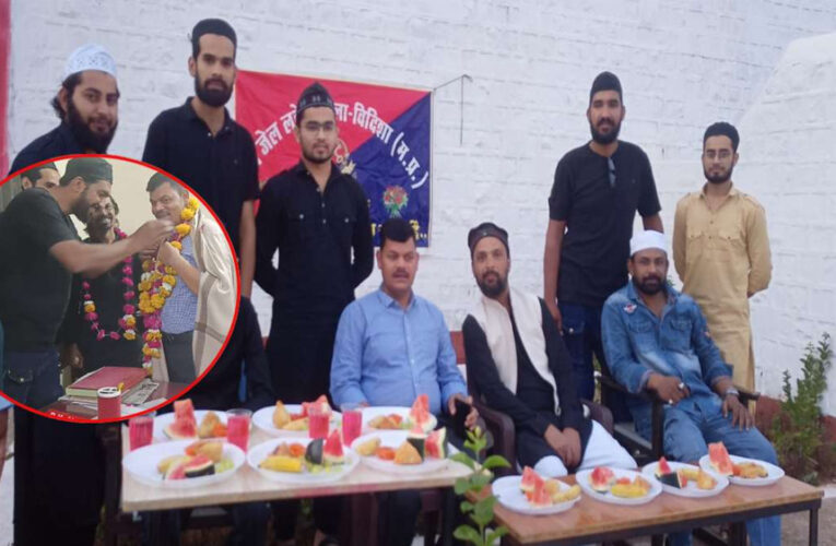 विदिशा जेल में जेलर ने अपराधियों के साथ खिंचवाई फोटो, इफ्तार पार्टी का Video Viral