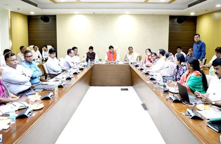 नगर निगमों को आर्थिक रूप से आत्मनिर्भर बनाने में राज्य सरकार की और से की जायेगी हर संभव मदद