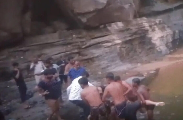 MCB जिले में अमृत धारा जलप्रपात में डूबने से 2 SECL अधिकारियों की मौत