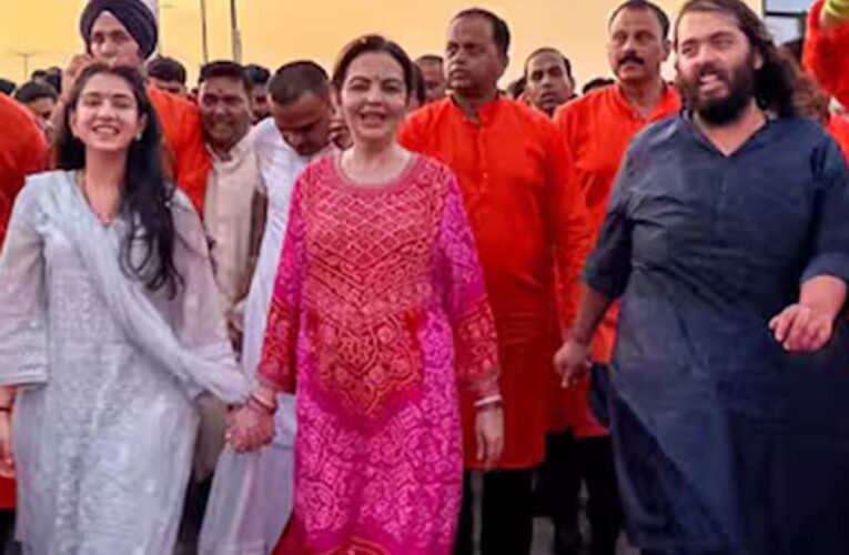 अनंत अनंत ने अपने 30वें जन्मदिन पर भगवान द्वारकाधीश को नमन किया, 170 किमी की आध्यात्मिक पदयात्रा हुई समाप्त