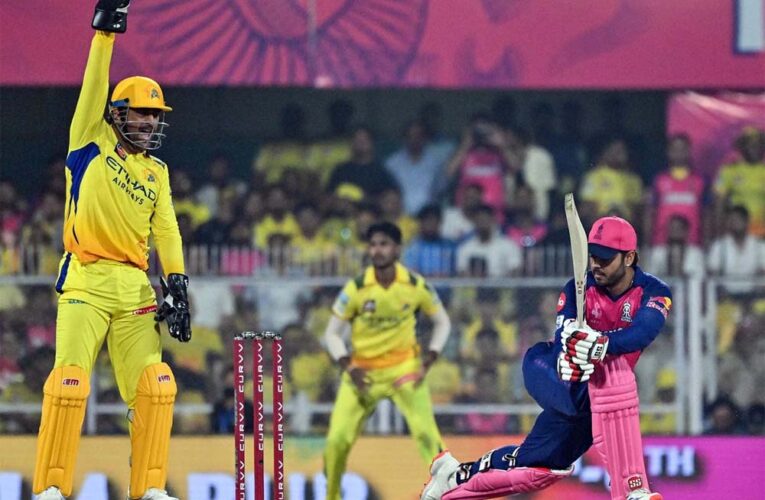 चेन्नई सुपर किंग्स के महेंद्र सिंह धोनी को टीम के ही एक खिलाड़ी ने अपना क्रिकेटिंग फादर बताया, दिल खोलकर की तारीफ