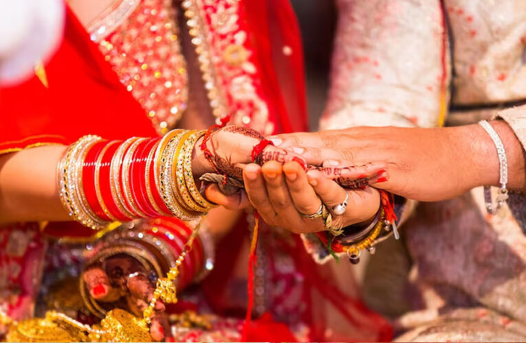 बेटे का निधन नहीं हुआ तो ससुर ने बहू की कराई शादी, कन्यादान कर 1 साल की पोती के साथ किया विदा