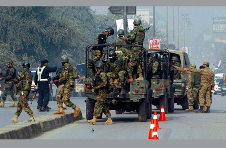 सरहदी इलाकों में सैनिकों का जमावड़ा बढ़ा रहा PAK, भारत ने एक्टिवेट किया एयर मिसाइल सिस्टम