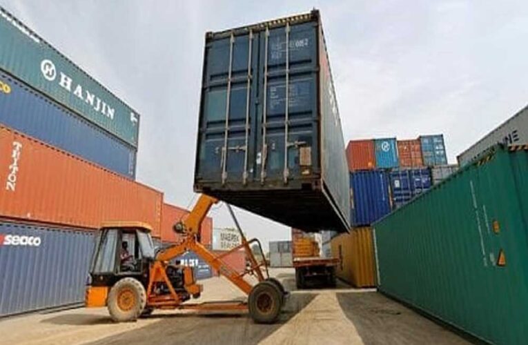 अप्रैल में देश के निर्यात में 12.7 फीसदी की बढ़ोतरी, कुल निर्यात 73.80 अरब डॉलर पर पहुंचा