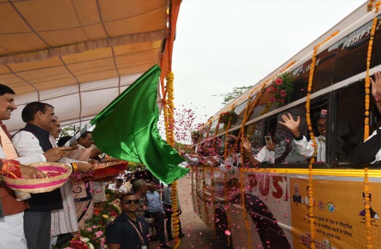 मुख्यमंत्री यादव ने ‘अहिल्या वाहिनी’ प्रदेशव्यापी महिला बाइक रैली को हरी झंडी दिखाकर रवाना किया