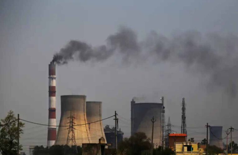 संजय गांधी ताप विद्युत केंद्र में बढ़ाई सुरक्षा, अनावश्यक व्यक्तियों के प्रवेश पर लगा प्रतिबंध