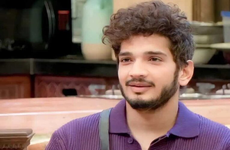 कॉमेडियन मुनव्वर फारूकी कानूनी मामले में उलझे, रिन्यू नहीं हो रहा पासपोर्ट