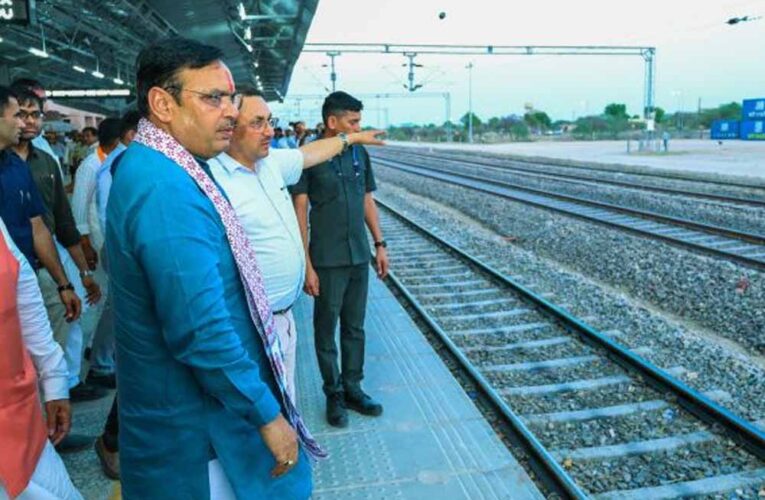 पीएम मोदी 22 मई की प्रस्तावित बीकानेर यात्रा के क्रम में सीएम शर्मा ने प्रशासनिक तैयारियों का जायजा लेते हुए दिशा-निर्देश दिए
