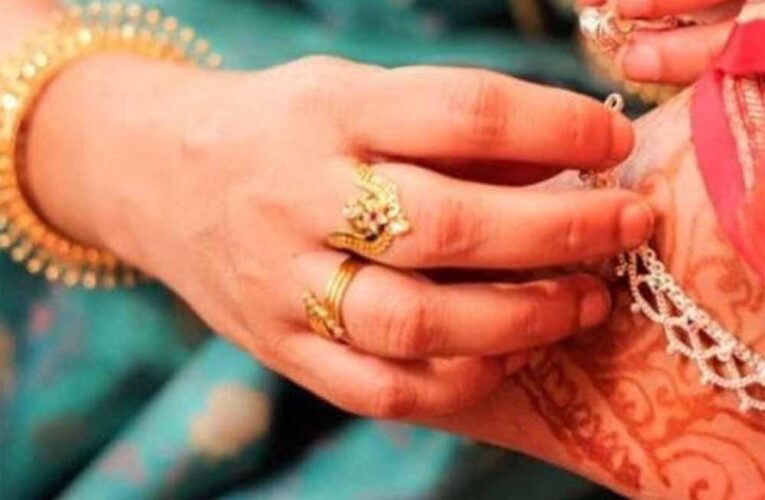 ऑपरेशन सिंदूर के बाद भारत-पाकिस्तान में चल रहे तनाव के बीच सोने-चांदी के भाव में आज बड़ी गिरावट