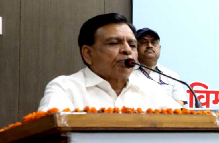 सर्वेक्षण गुणात्मक एवं प्रमाणिकता के साथ करें : उप मुख्यमंत्री देवड़ा