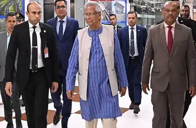 बांग्‍लादेश के भेजे अरबों डॉलर वापस चाहिए, यूनुस की मांग; ब्रिटिश PM का मिलने से इनकार
