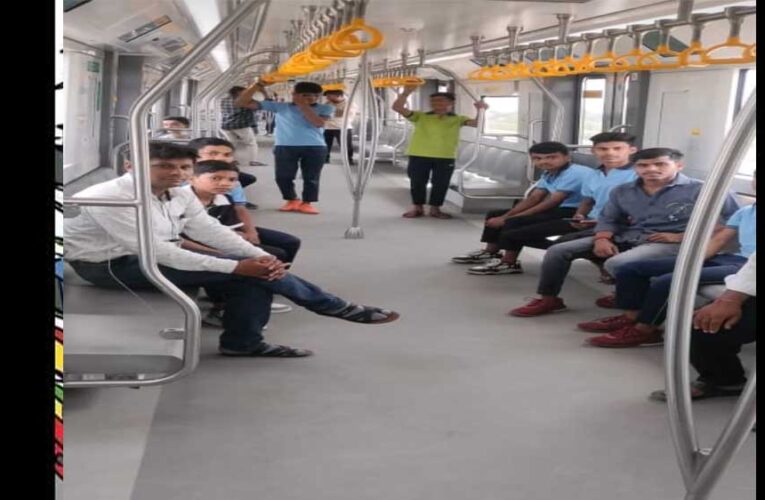 इंदौर मेट्रो में यात्रियों की संख्या 50% से ज्यादा गिरी, जानें वजहें
