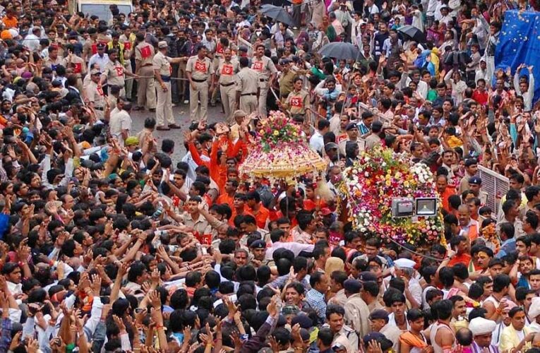 श्रावण माह इस वर्ष महाकाल की सवारियों को विशेष बनाने के लिए प्रत्येक सवारी की अलग-अलग थीम रखी जाएगी