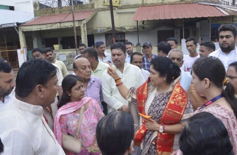 लापरवाह अधिकारीयों पर होगी सख्त कार्यवाही: राज्यमंत्री श्रीमती गौर