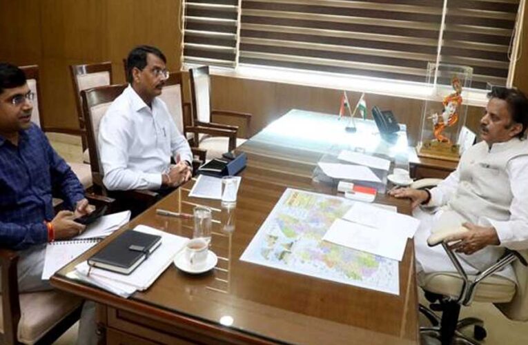 नर्सिंग संवर्ग के रिक्त पदों पर सीधी भर्ती के लिए आवश्यक प्रक्रिया शीघ्र करें पूर्ण: उप मुख्यमंत्री शुक्ल