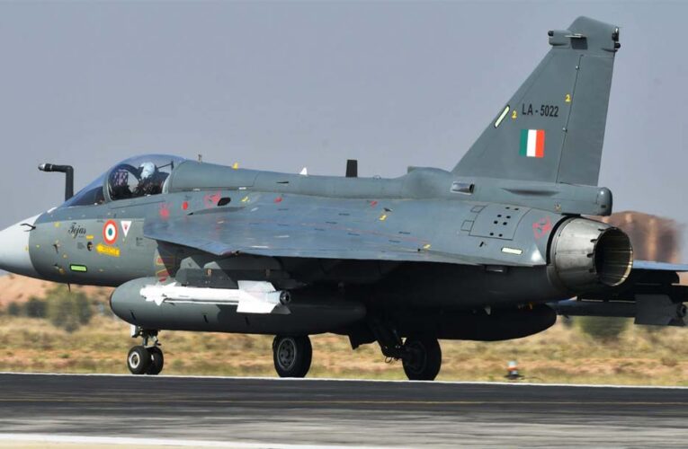 भारतीय वायुसेना को इसी महीने मिलने जा रहा पहला Tejas Mk1A, अब स्वदेशी फाइटर जेट से करेंगे Air Strikes