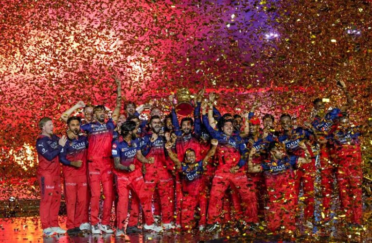 IPL चैम्प‍ियन रॉयल चैलेंजर्स बेंगलुरु की जीत पर बेंगलुरु में ‘महाजश्न’, निकलेगी व‍िक्ट्री परेड, देखें रूट