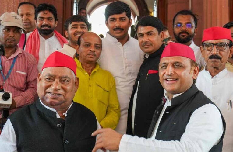 2027 में यूपी में होगा सत्ता परिवर्तन, अखिलेश यादव प्रदेश की कमान संभालेंगे: अवधेश प्रसाद