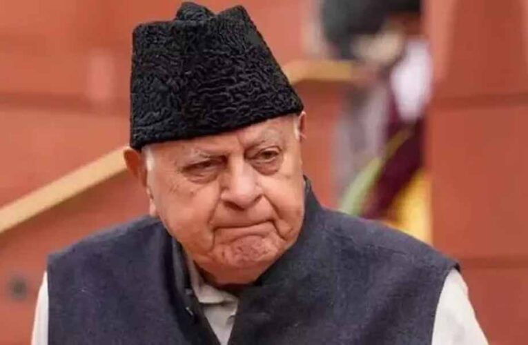 सत्ताधारी नेशनल कॉन्फ्रेंस जम्मू-कश्मीर को जल्द ही राज्य का दर्जा न मिलने पर सर्वोच्च न्यायालय का दरवाजा खटखटाएगी