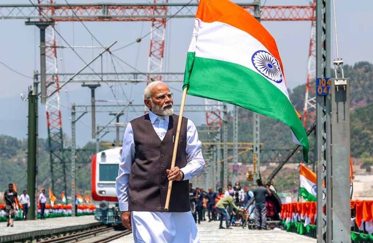 पहलगाम आतंकी हमले को लेकर पीएम मोदी के बयान पर पाक को लगी मिर्ची, आतंकी हमले पर करने लगा बकवास
